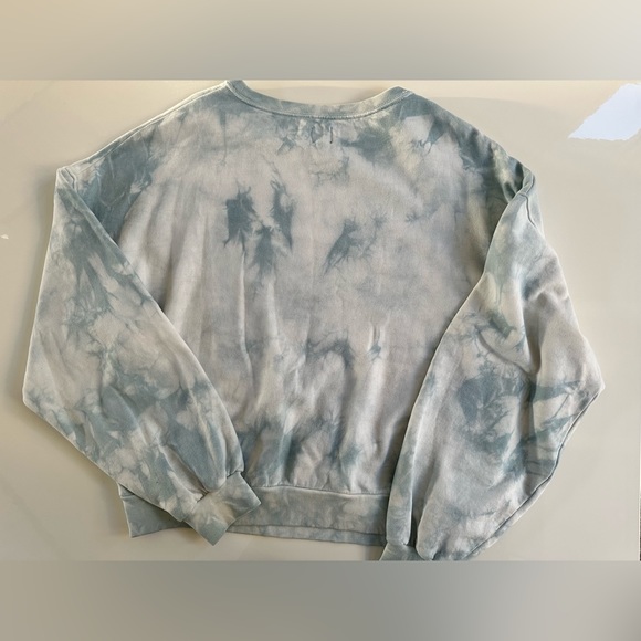 Gap tie dye blue white cloud sweatshirt size small tall - Picture 4 of 9
